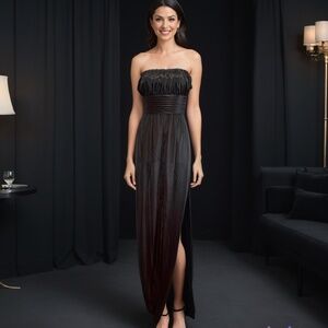 70's BLACK NYLON STRAPLESS LOUNGEWEAR GOWN PLEAT DETAIL WAIST W FRONT SLIT SZ S